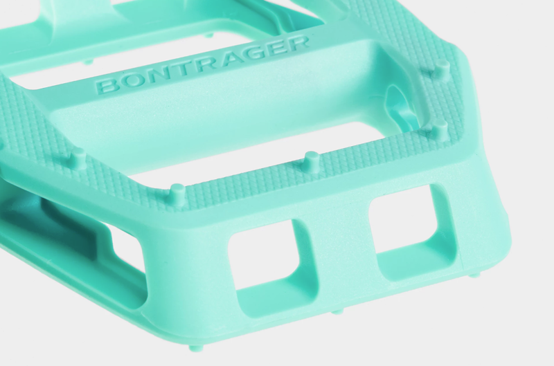 Bontrager Line Comp Flat Pedal Set in Miami Blue-1